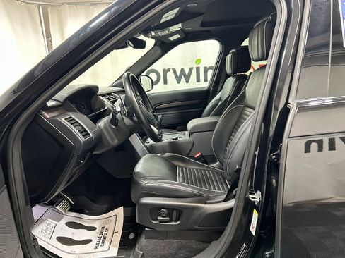 Used 2022 Land Rover Discovery HSE R-Dynamic AWD/4WD image 23
