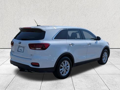 Used 2020 Kia Sorento L FWD image 3