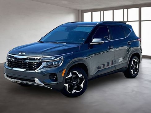 Used 2024 Kia Seltos EX AWD/4WD image 2