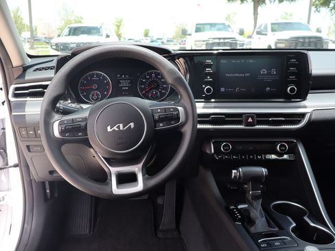 Used 2024 Kia K5 LXS FWD image 18
