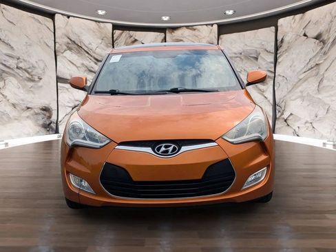 Used 2016 Hyundai Veloster w/ Option Group 03 FWD image 19