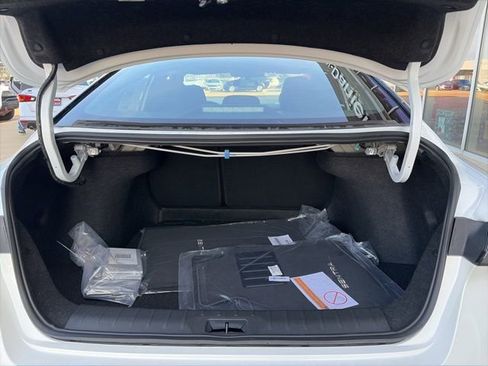 New 2026 Nissan Sentra SR w/ Floor Mat Package FWD image 20