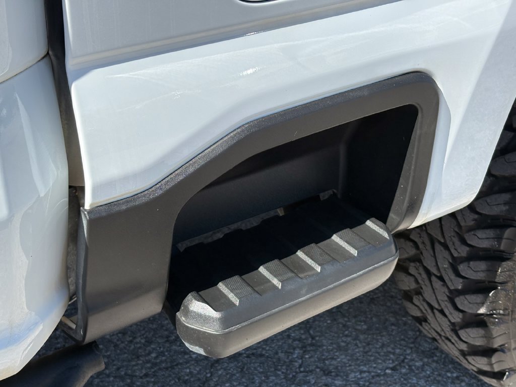 Used 2024 Ford F250 XL w/ FX4 Off-Road Package AWD/4WD image 12
