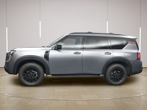 Certified 2025 Nissan Armada PRO-4X AWD/4WD image 4