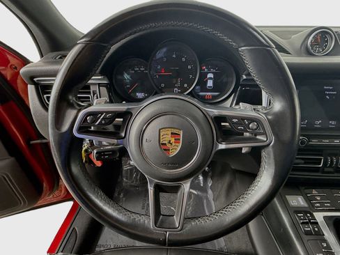 Used 2021 Porsche Macan image 10