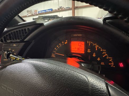 Used 1993 Chevrolet Corvette Convertible image 27