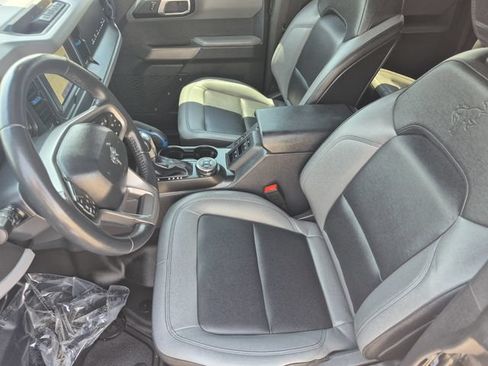 Used 2023 Ford Bronco Black Diamond AWD/4WD image 19