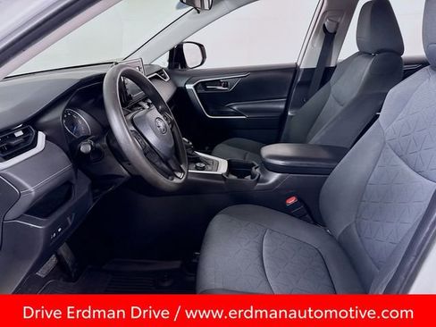 Certified 2020 Toyota RAV4 XLE w/ Carpet Mat Package image 6