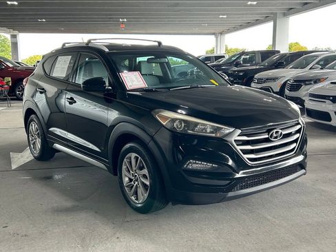 Used 2017 Hyundai Tucson SE image 3