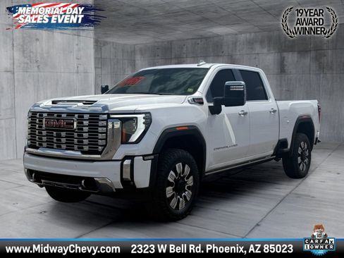 Used 2024 GMC Sierra 3500 Denali w/ Denali Reserve Package AWD/4WD image 1