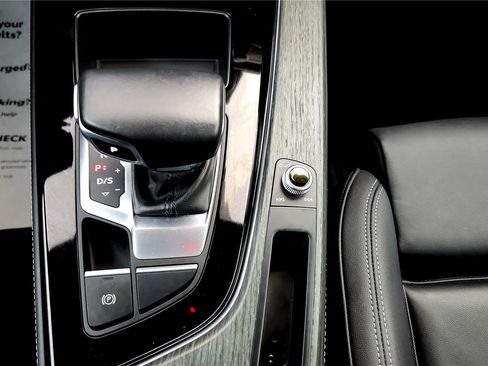 Used 2020 Audi A4 2.0T Premium Plus w/ Premium Plus Package image 30