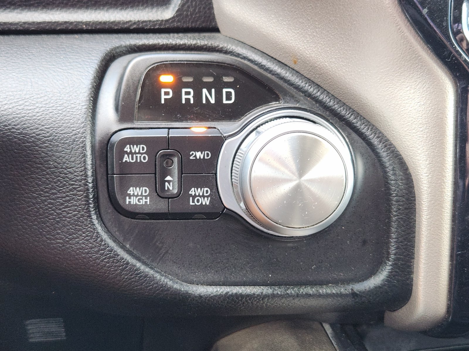 Used 2020 RAM 1500 Laramie AWD/4WD image 29