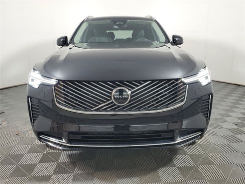 Certified 2026 Volvo XC90 B6 Ultra AWD/4WD image 2