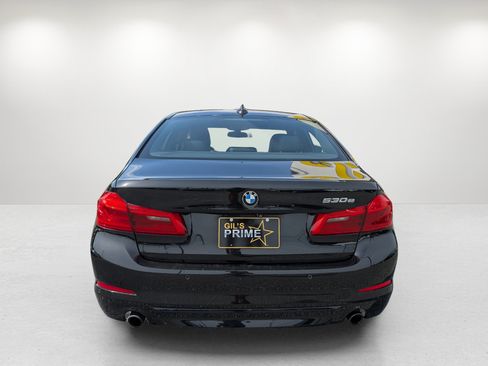 Used 2018 BMW 530e RWD image 6