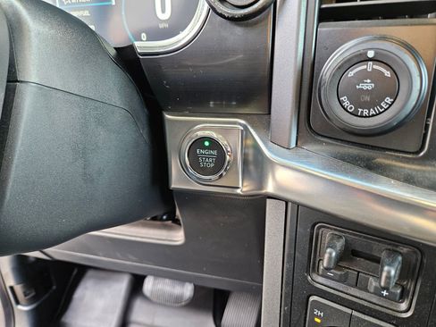 Used 2023 Ford F150 Lariat w/ Trailer Tow Package image 22