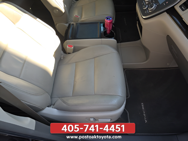 Used 2019 Toyota Sienna XLE w/ XLE Navigation Package FWD image 32