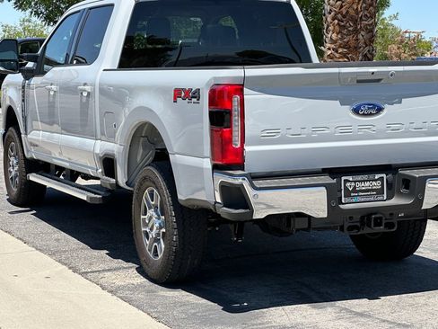 New 2026 Ford F250 Lariat w/ FX4 Off-Road Package AWD/4WD image 5