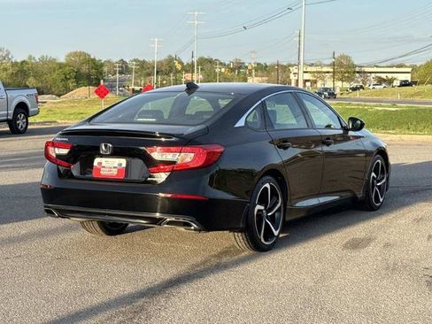 Used 2022 Honda Accord Sport image 4