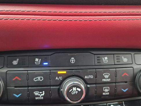 Used 2021 Dodge Durango R/T w/ Blacktop Package AWD/4WD image 21