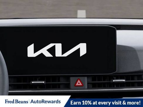 New 2025 Kia Carnival SX Prestige FWD image 25