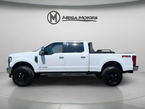 Used 2019 Ford F350 XLT w/ XLT Premium Package AWD/4WD image 3