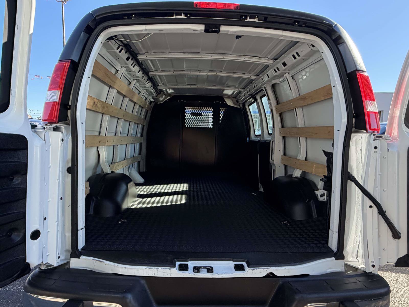 Used 2025 GMC Savana 2500 w/ Driver Convenience Package RWD image 11