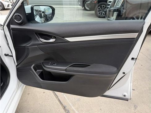 Used 2020 Honda Civic EX image 29