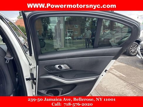 Used 2020 BMW 330i Sedan w/ Convenience Package image 18
