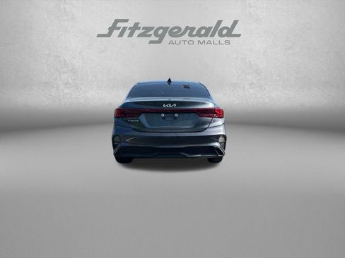 Used 2024 Kia Forte LXS w/ LXS Technology Package image 6