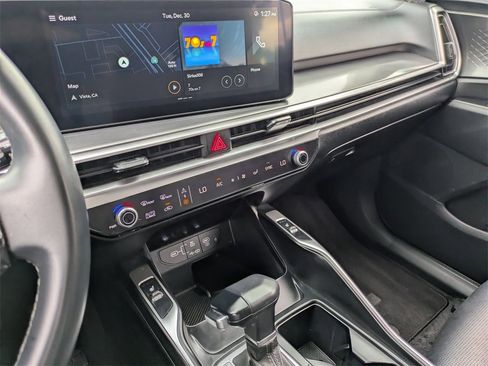 Used 2024 Kia Sorento S image 20