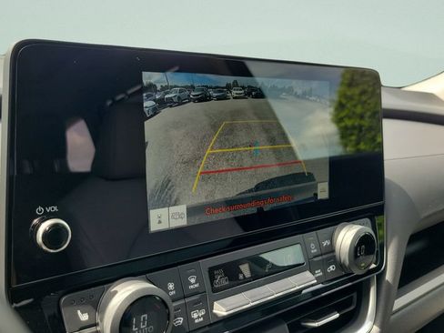 Certified 2026 Toyota Grand Highlander FWD image 18