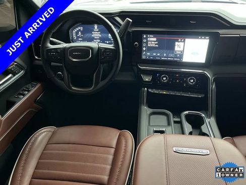 Used 2026 GMC Sierra 2500 Denali Ultimate AWD/4WD image 16