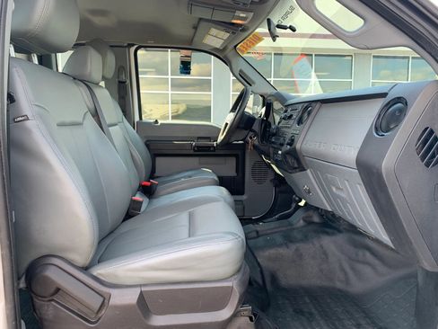 Used 2016 Ford F550 4x4 SuperCab Super Duty image 22