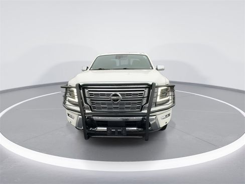 Used 2021 Nissan Titan Platinum Reserve w/ Moonroof Package image 3