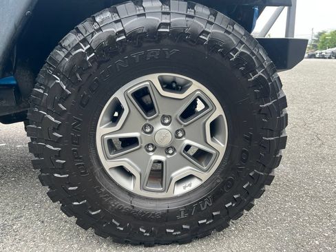 Used 2016 Jeep Wrangler Unlimited Rubicon AWD/4WD image 13
