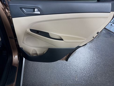 Used 2017 Hyundai Tucson Sport FWD image 28
