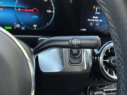 Used 2023 Mercedes-Benz EQB 250+ image 23