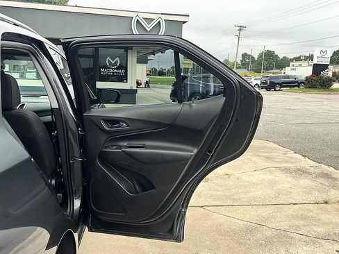Used 2020 Chevrolet Equinox LT FWD image 29