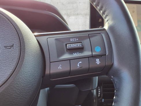 Used 2024 Nissan Rogue SL w/ SL Premium Package image 22