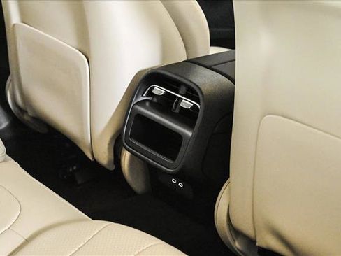 Certified 2025 Mercedes-Benz E 350 4MATIC Sedan image 19