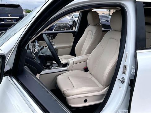 Used 2020 Mercedes-Benz GLB 250 image 7