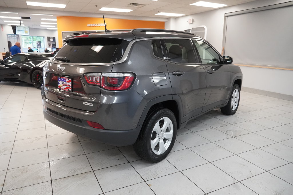 Used 2020 Jeep Compass Latitude w/ Cold Weather Group AWD/4WD image 6
