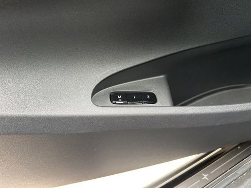 Used 2024 Polestar Polestar 2 image 28