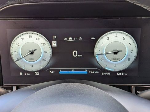 Used 2024 Hyundai Elantra Limited FWD image 15