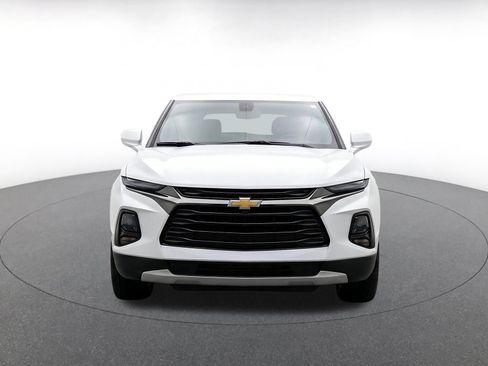 Used 2026 Chevrolet Blazer LT FWD image 2