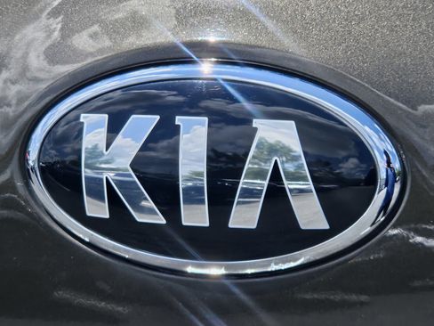 Used 2021 Kia Telluride S FWD image 30