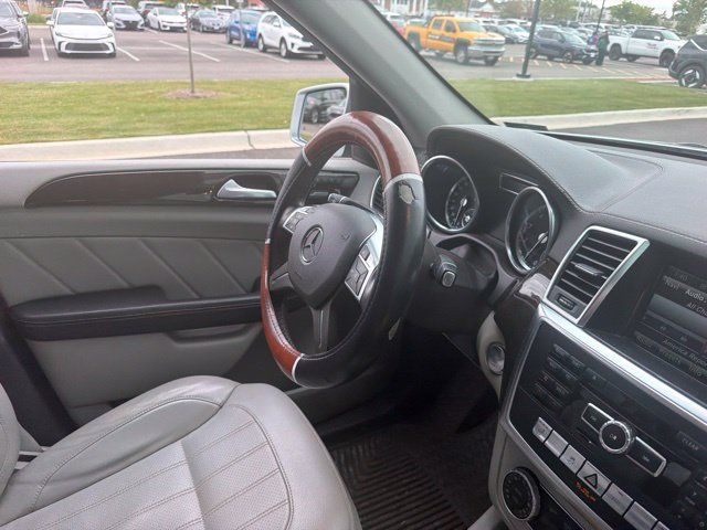 Used 2015 Mercedes-Benz GL 450 4MATIC image 18