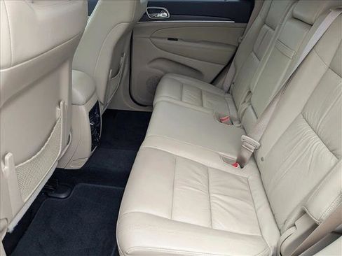 Used 2015 Jeep Grand Cherokee Limited image 19