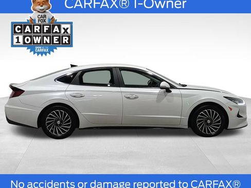 Used 2021 Hyundai Sonata SEL FWD image 2