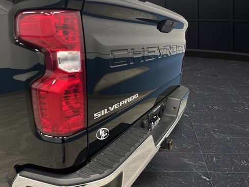 Used 2019 Chevrolet Silverado 1500 LT w/ All-Star Edition image 32